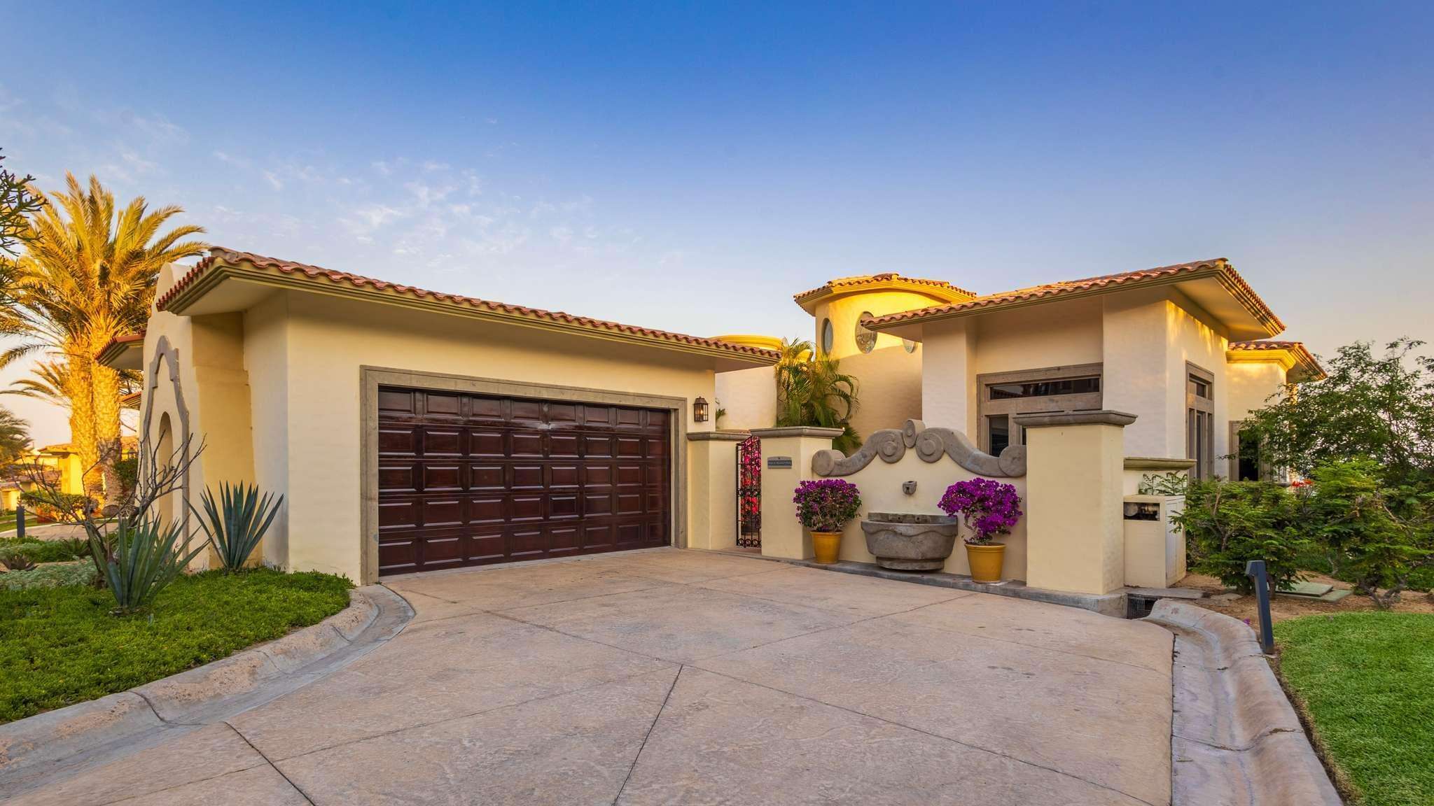 Querencia Section 1- Las Colinas An incredible opportunity in Cabo's premier private club community -- Querencia. With very limited new inventory, this nearly completed residence will be delivered fully finished by Q2 2026, offering the perfect alternative to a multi- for sale