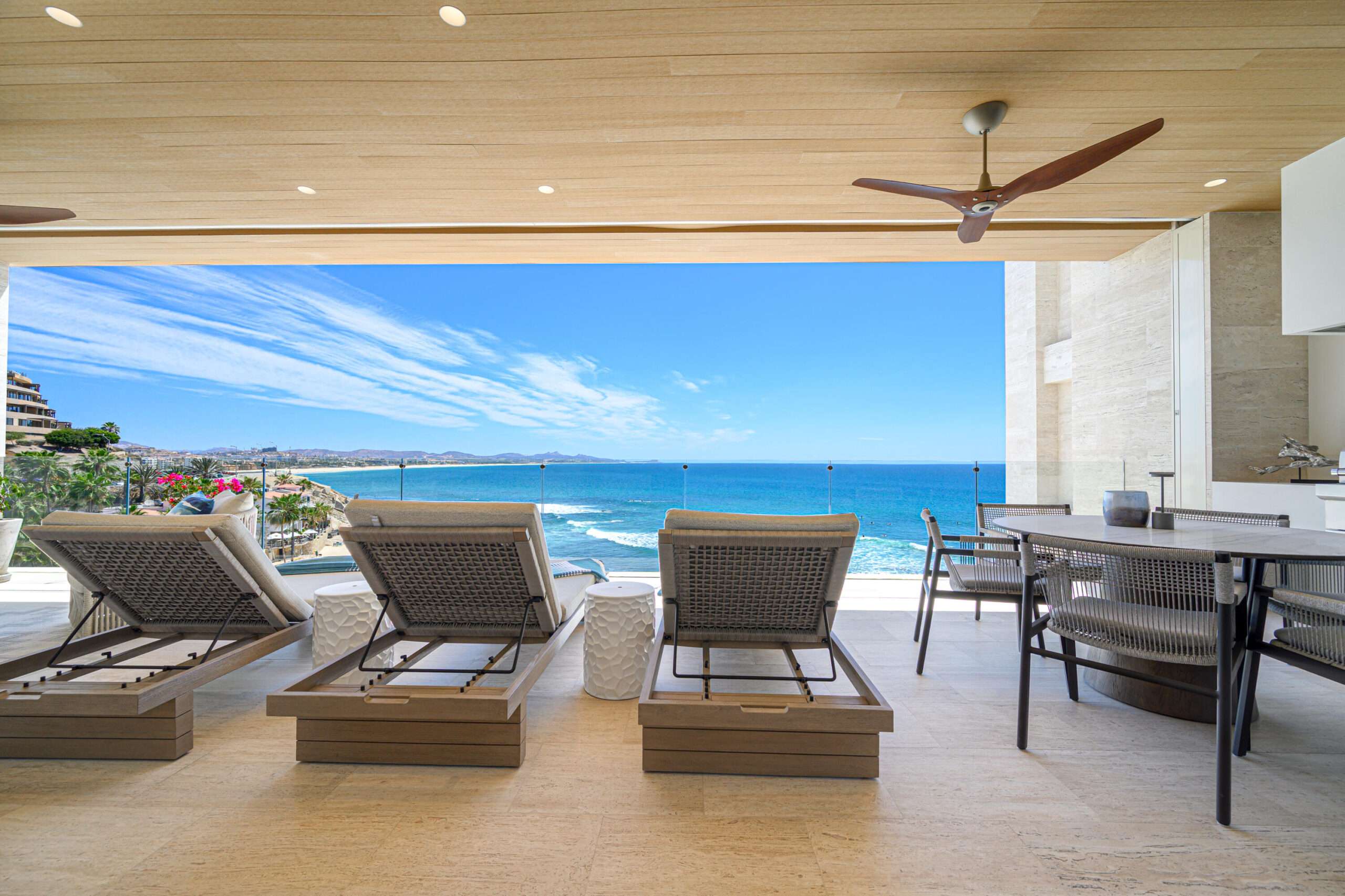 Querencia Section 28- Ocean Residences This luxury four-bedroom Ocean Residence offers an exceptional blend of comfort, elegance and breathtaking ocean – B-301 Querencia, San Jose Corridor, BS